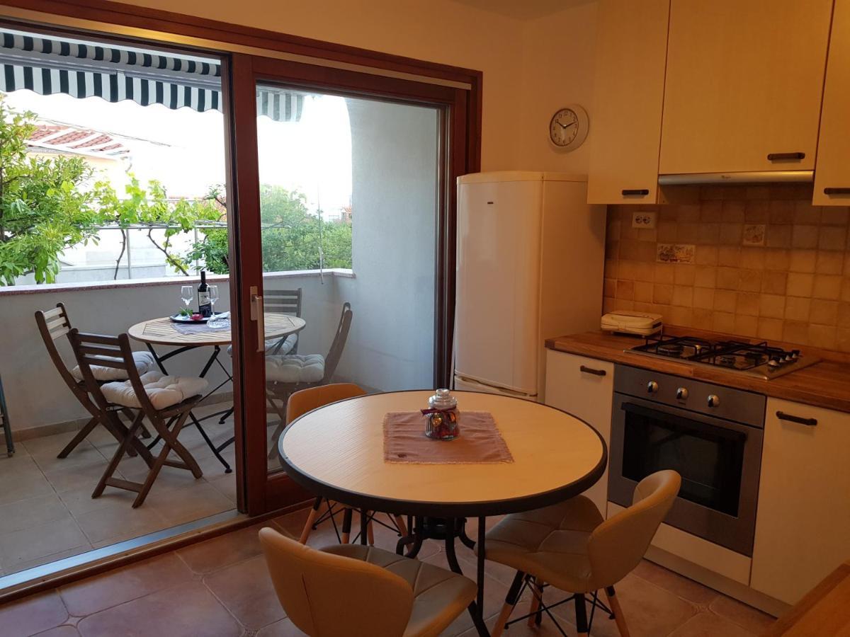 Apartments Summer Touch פטרצ'אנה מראה חיצוני תמונה