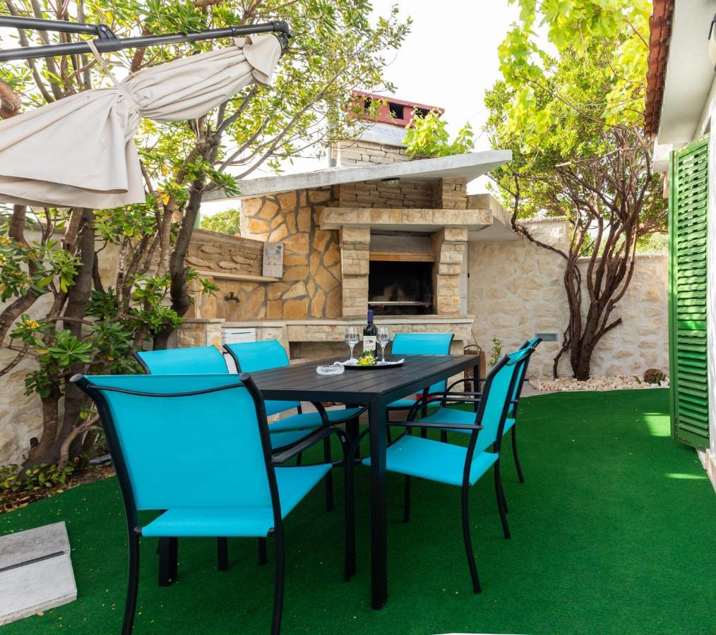 Apartments Summer Touch פטרצ'אנה מראה חיצוני תמונה