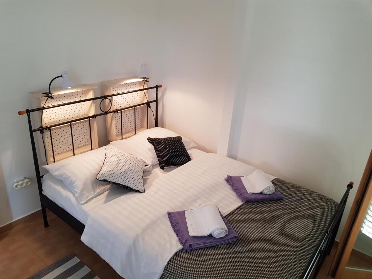 Apartments Summer Touch פטרצ'אנה מראה חיצוני תמונה