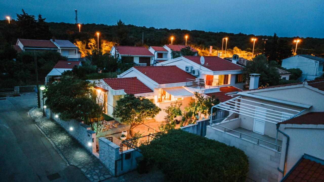 Apartments Summer Touch פטרצ'אנה מראה חיצוני תמונה