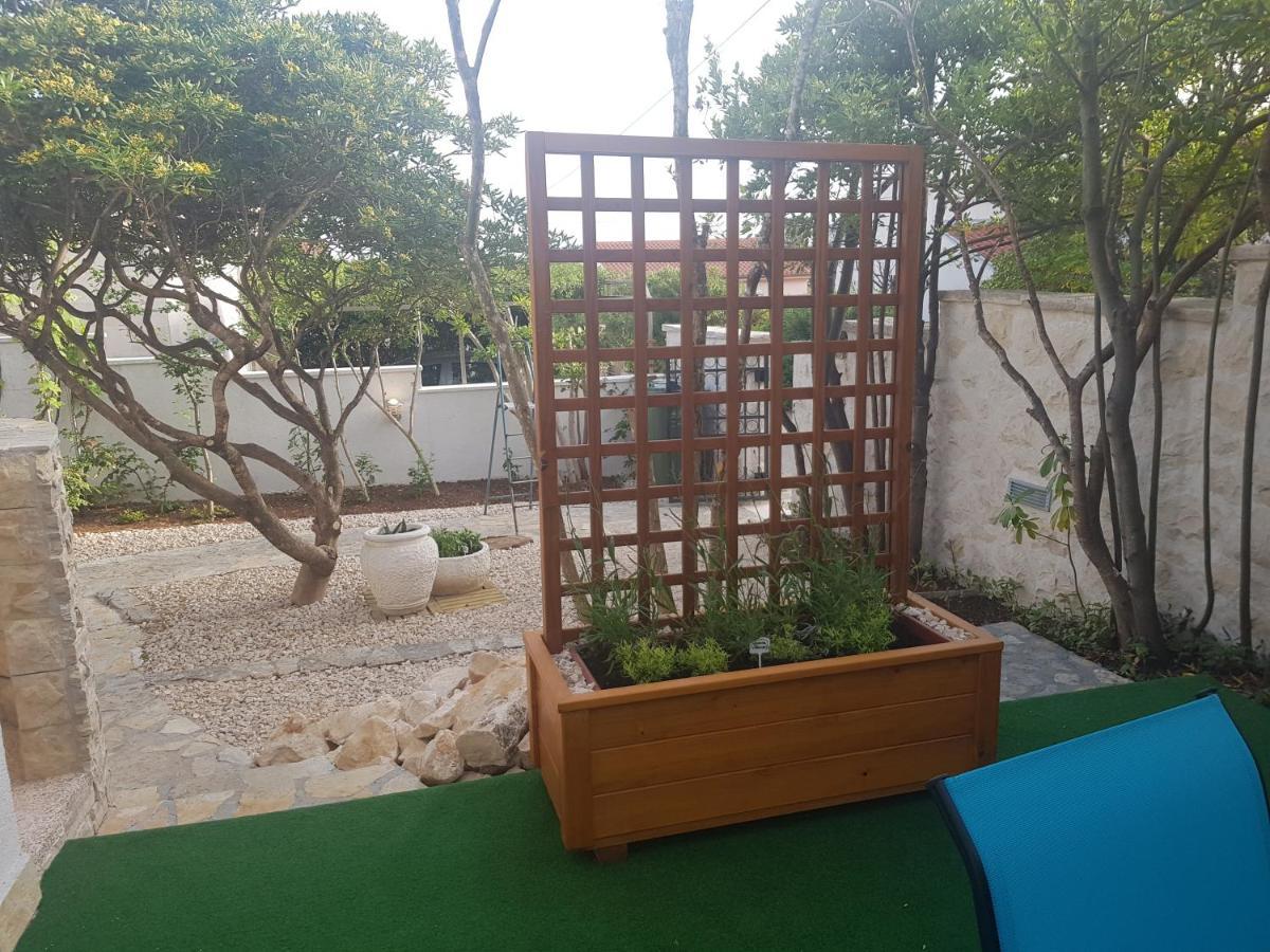 Apartments Summer Touch פטרצ'אנה מראה חיצוני תמונה