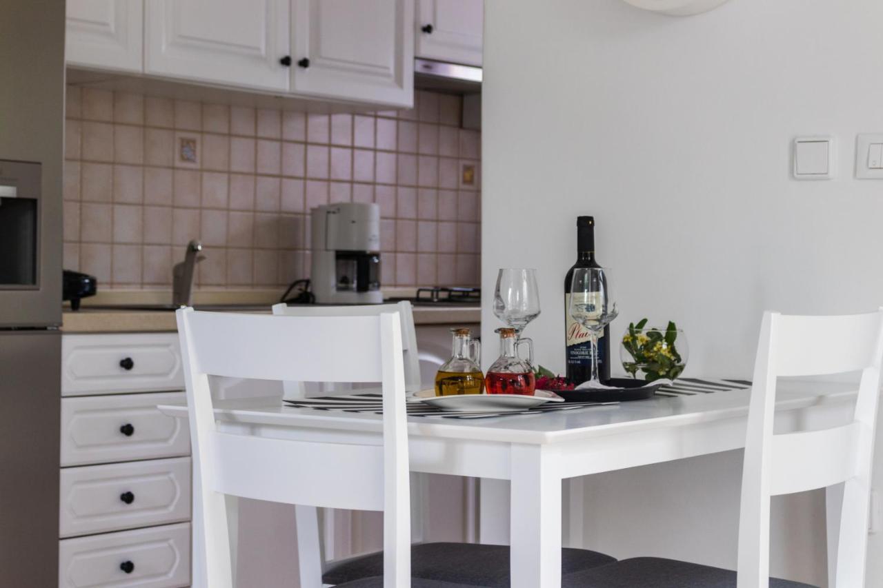 Apartments Summer Touch פטרצ'אנה מראה חיצוני תמונה