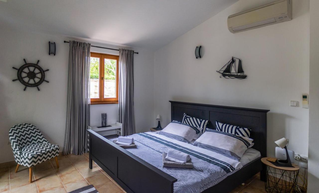 Apartments Summer Touch פטרצ'אנה מראה חיצוני תמונה